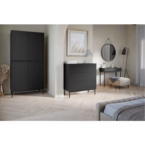 Komoda z szufladami Nicole 100 cm - czarny mat / czarne nóżki